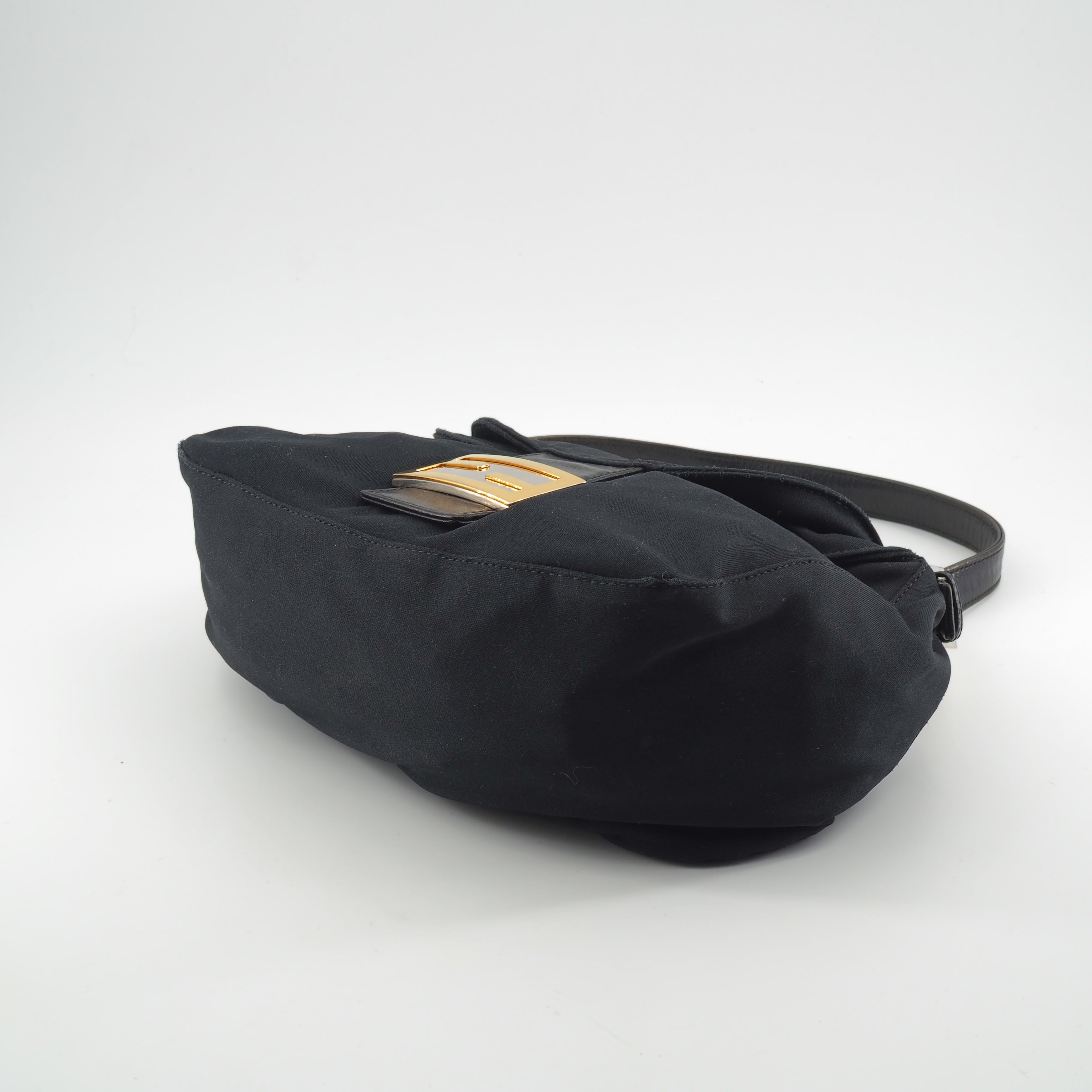 Fendi Shoulder bag black nylon Shoulder bags FENDI Black Synthetic