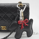 Charms chien noir
