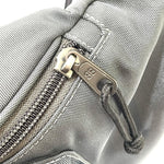 Sac banane vintage Balenciaga 482389 en nylon gris