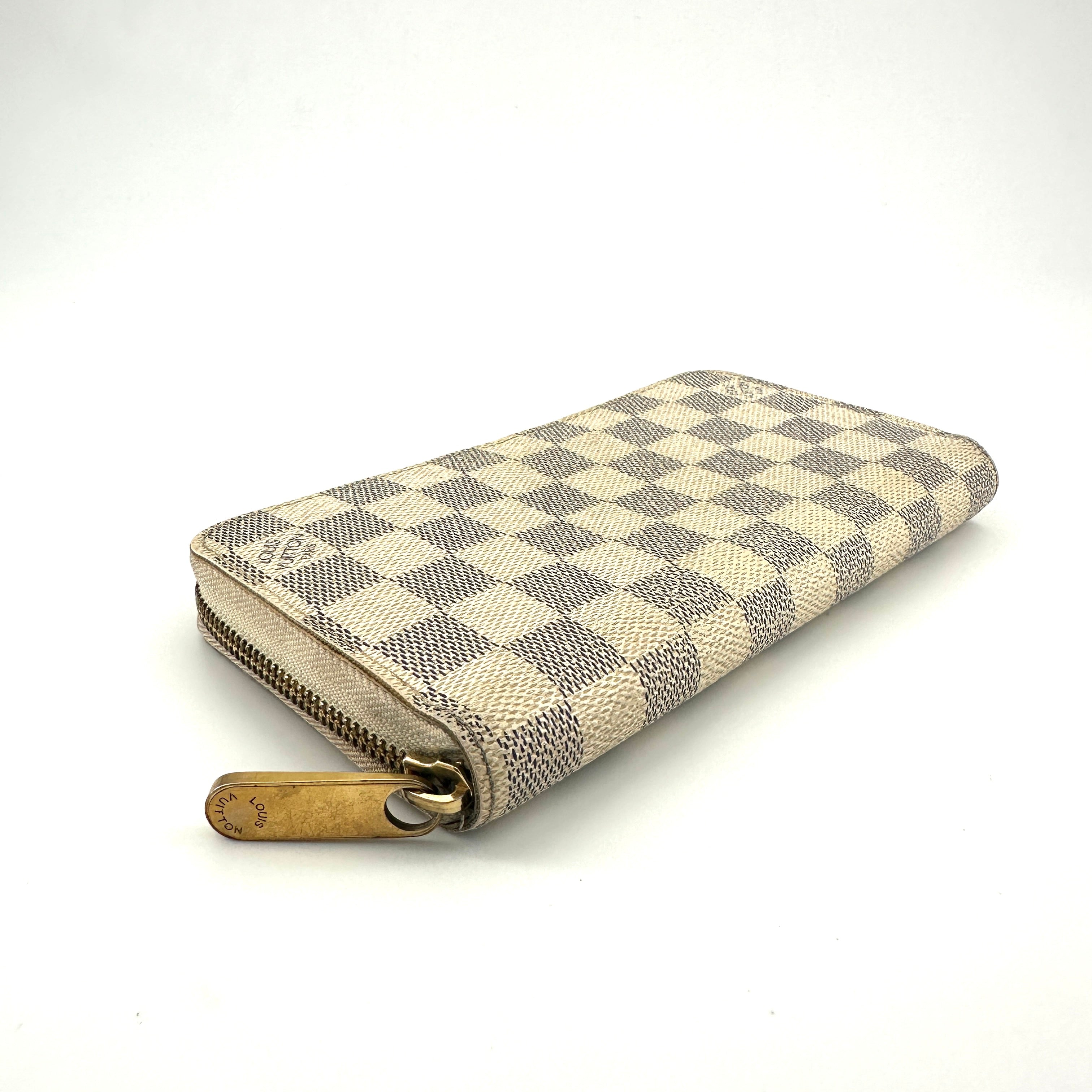 Louis Vuitton Damier Azur Zippy Wallet                              Wallets & cases                              [object Object] undefined undefined