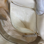 Sac à main vintage Chanel Shawl Cc Coma Marque Marshmallow