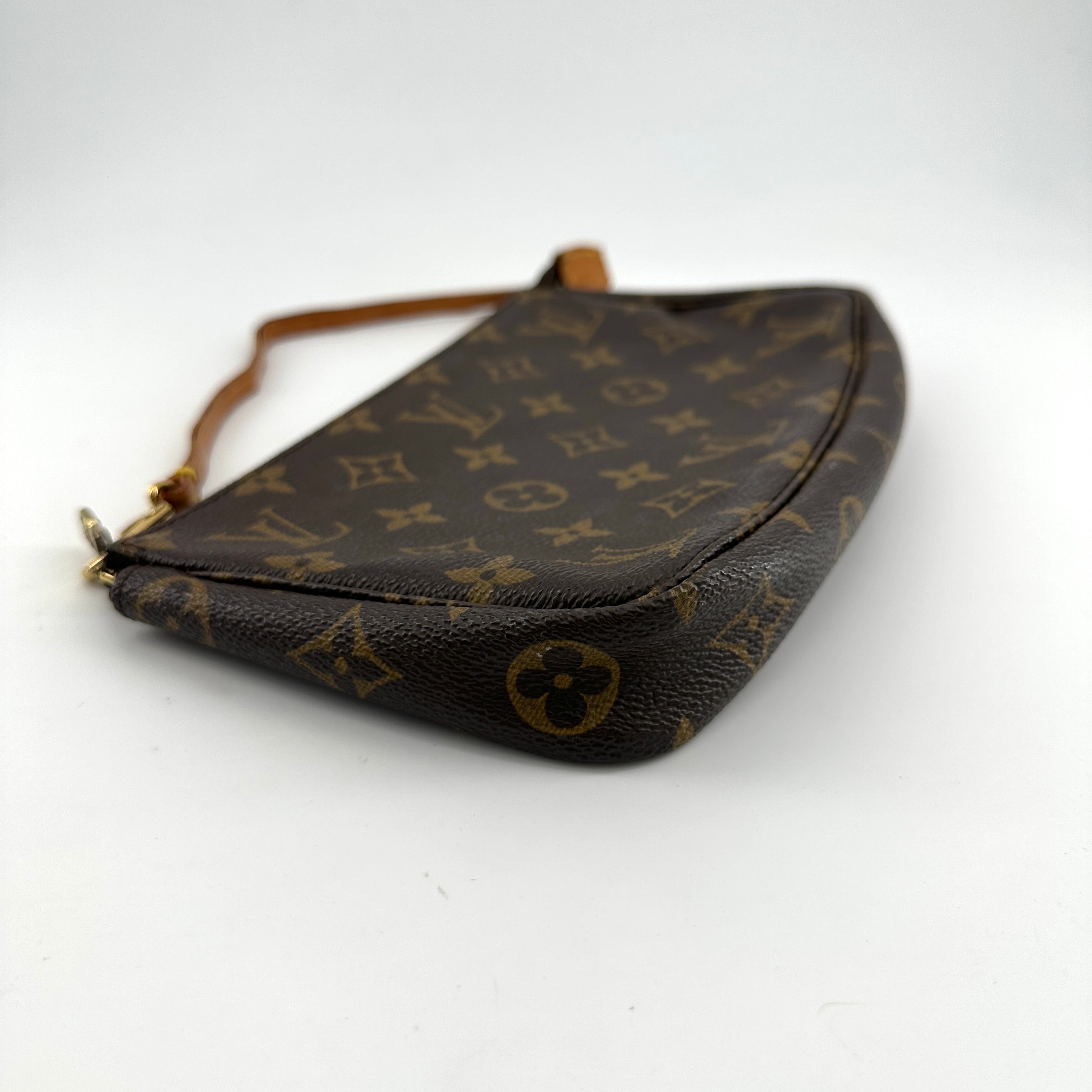 Louis Vuitton Monogram Pochette                             shoulder-bags                              [object Object] undefined undefined