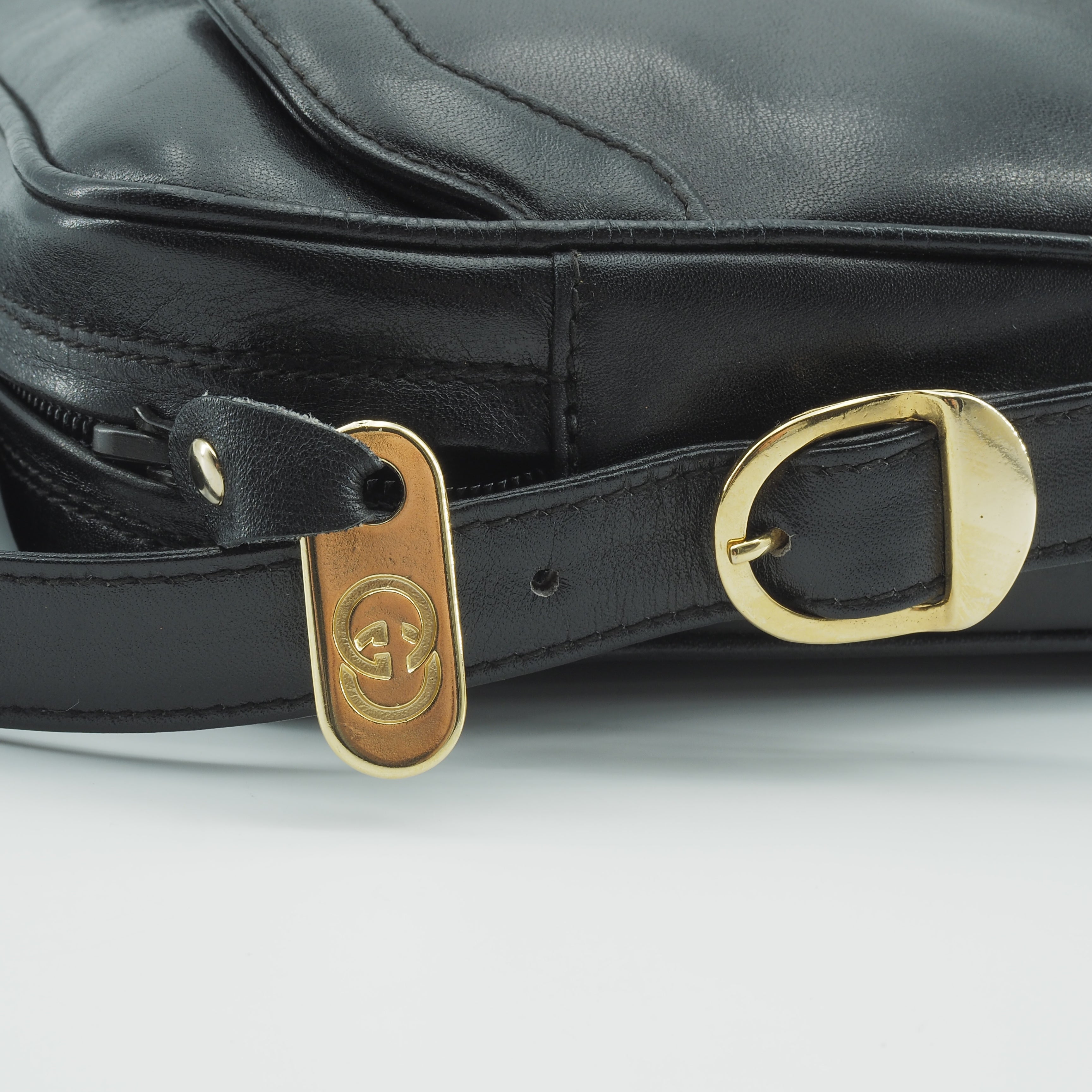 Gucci Black leather Cross-body bags GUCCI Black Leather