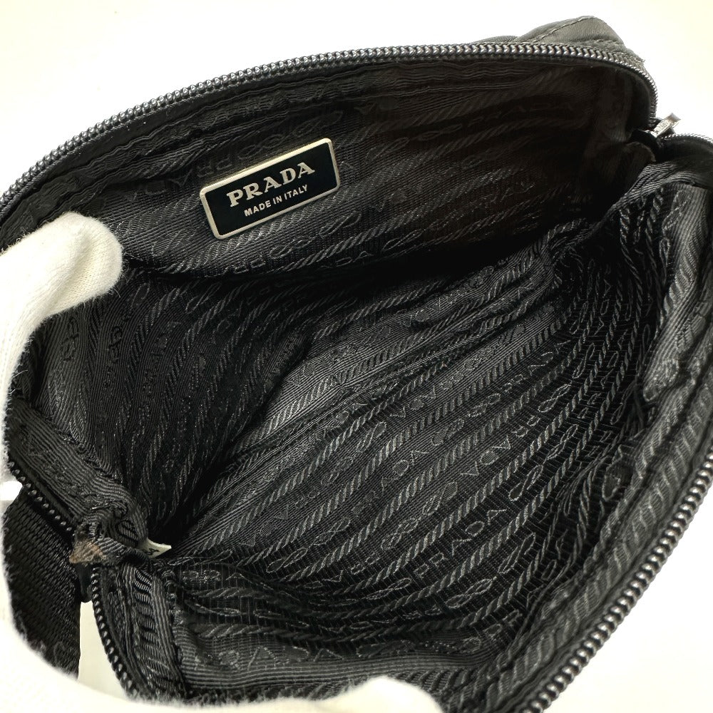 Sac à dos Prada vintage en cuir et nylon noir